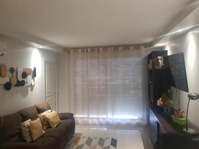 Beau appartement avec garage fermé