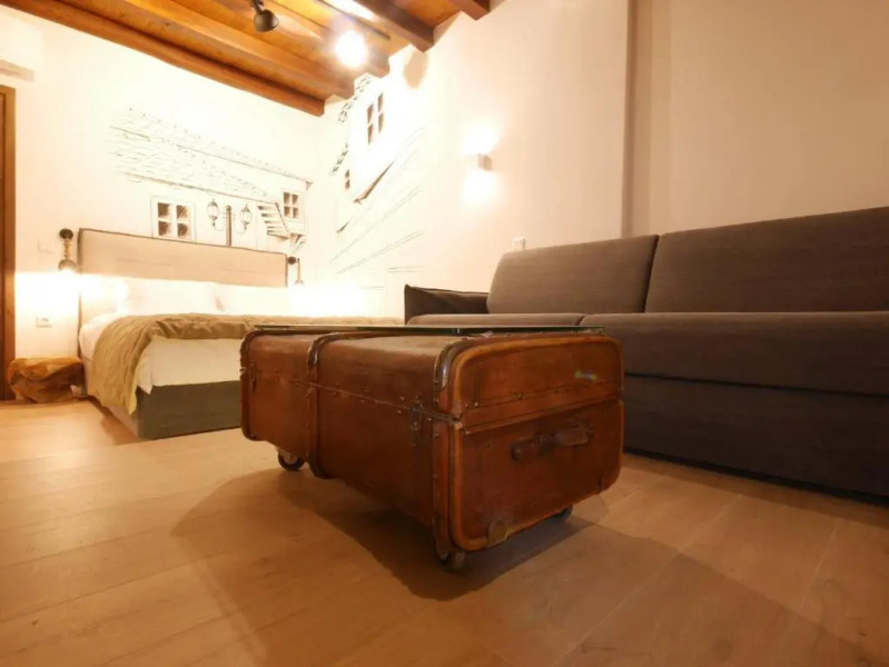 Olganos VL Luxury Rooms & Suites