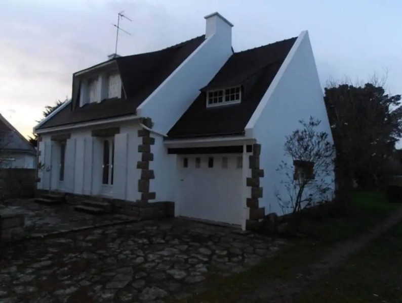 House With 4 Bedrooms in Damgan, With Enclosed Garden - 200 m From the