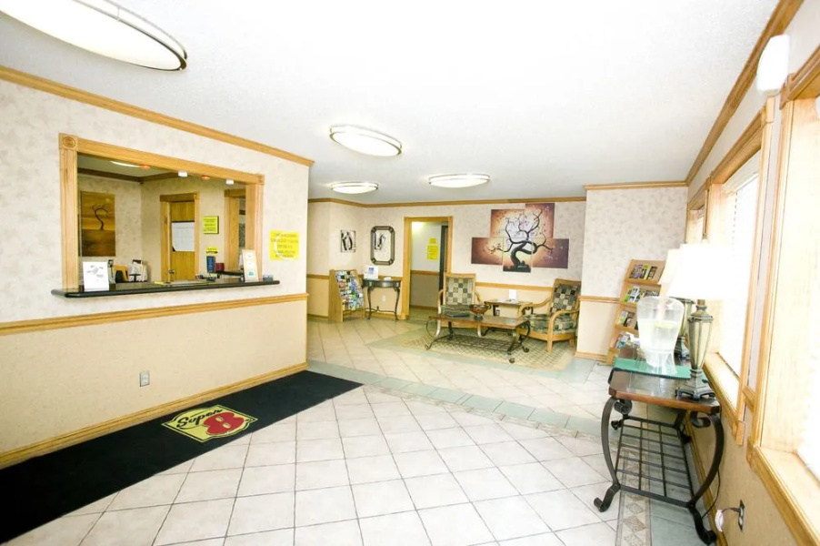 Super 8 Van Buren/Ft. Smith Area