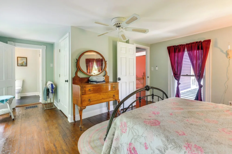 Bayfront Heathsville Home w/ Crabbing Pier!