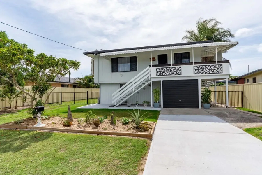 Escape to Bribie, Enjoy This dog Friendly Family Getaway!