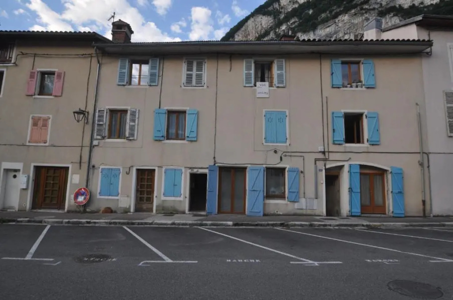 sassenage au pied du Vercors 2 appartements