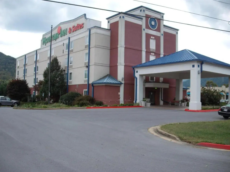 Holiday Inn Express Erwin I-181/i-26