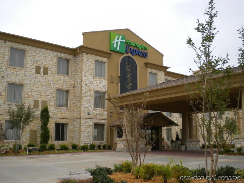 Holiday Inn Express & Suites Oklahoma City NW-Quail Springs by IHG