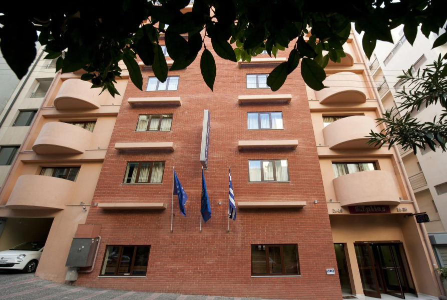 Efplias Hotel Apartments and Suites