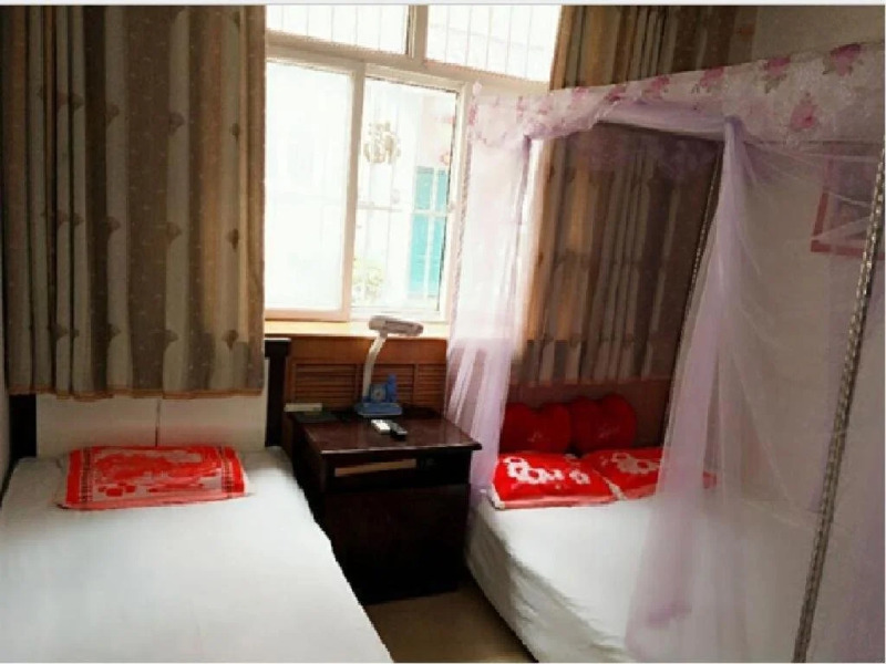 Huangcheng Xiangfu 805 Family Inn