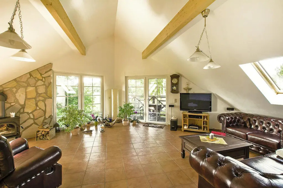 Apartment, Kenz-kustrow