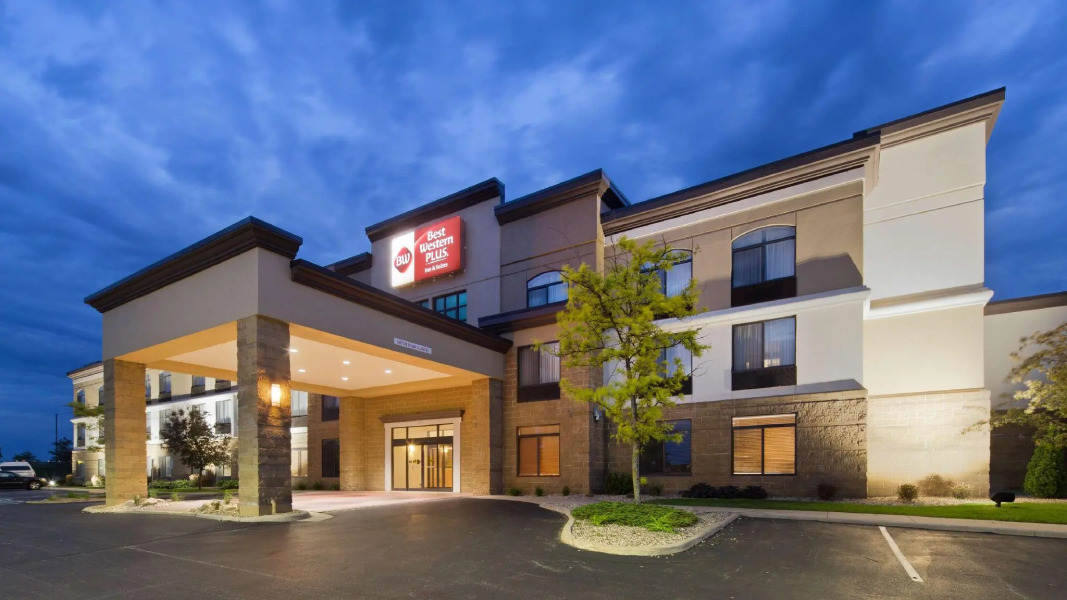 Holiday Inn Express & Suites Cedar Falls - Waterloo by IHG
