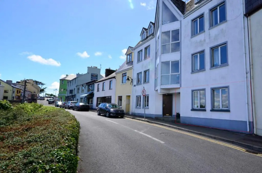 Apartment 235 Roundstone