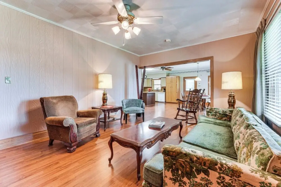 8 Mi to Lafayette: Dog-friendly Home w/ Large Yard