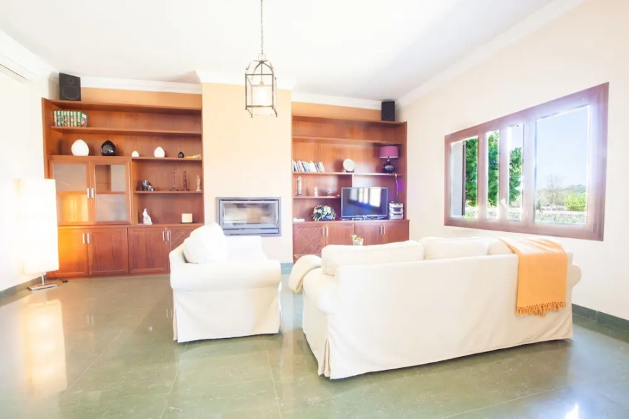 ES Llorer DE CAS Canar