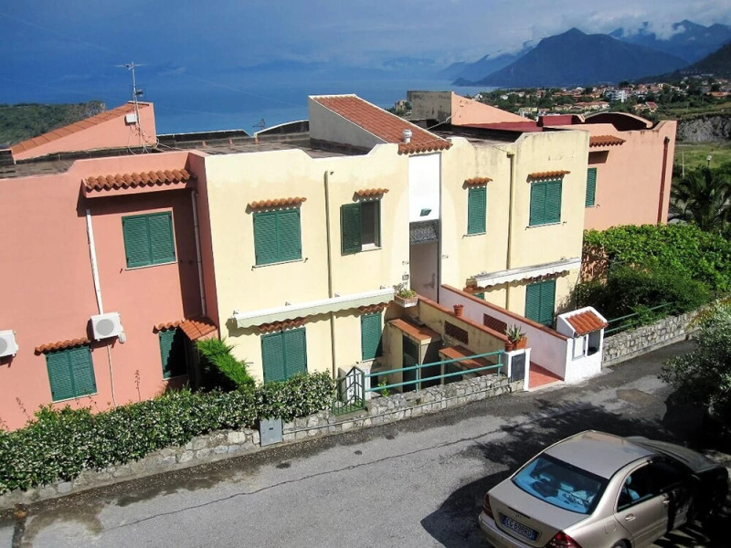 Apartment with One Bedroom in Atrigna, with Wonderful Sea View And Furnished Terrace - 2 Km From the Beach