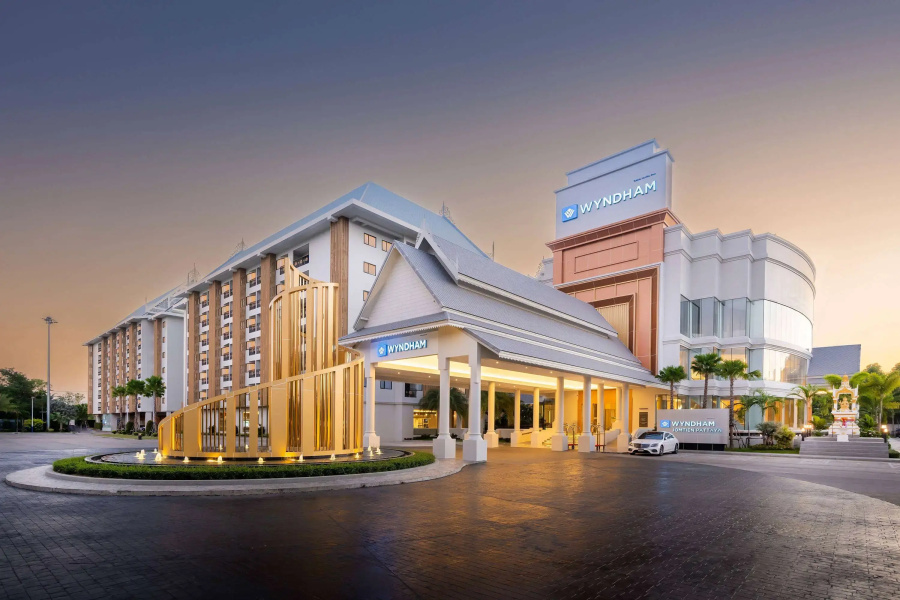 Отель Wyndham Jomtien Pattaya