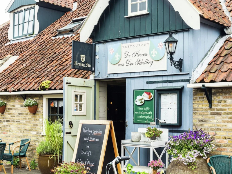 Modern Cabin Near Sea in Oosterend Terschelling