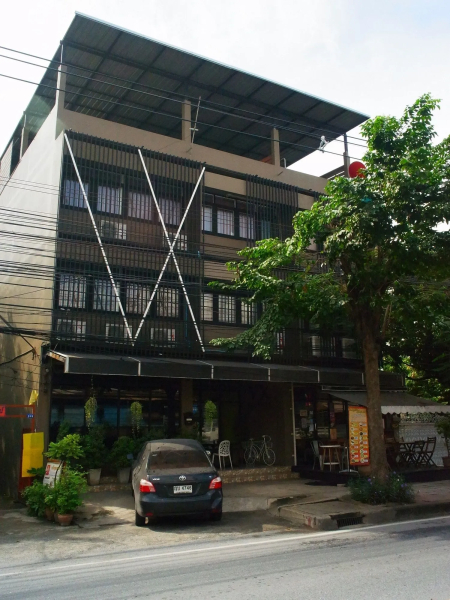 VX The Fifty - Hostel