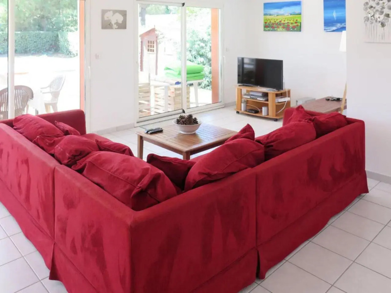 Holiday Home Les Acacias - MVT245