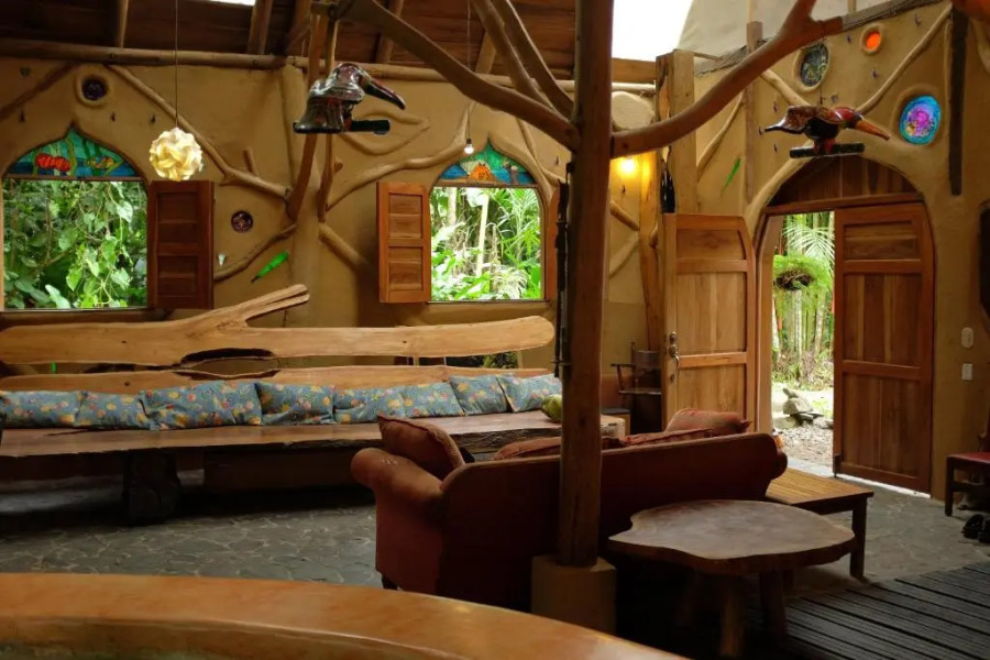 Tree House Beachfront Lodge