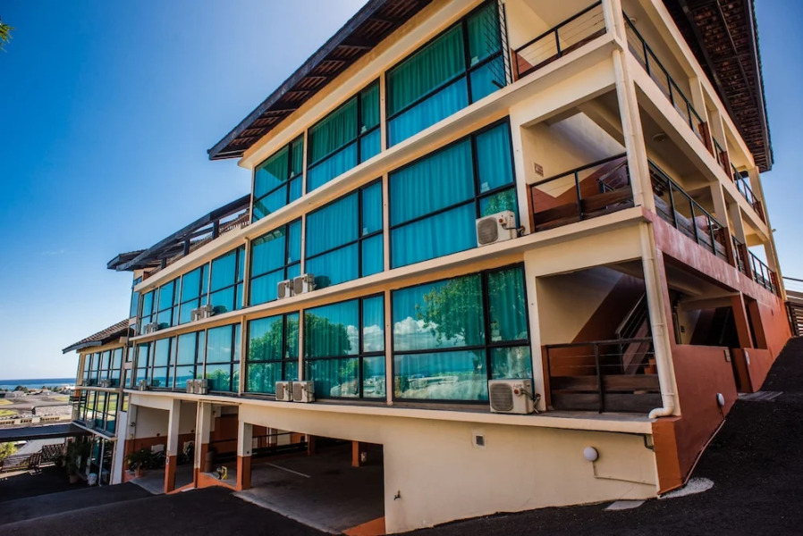 Tiki Hotel - Hospitality School of Tahiti