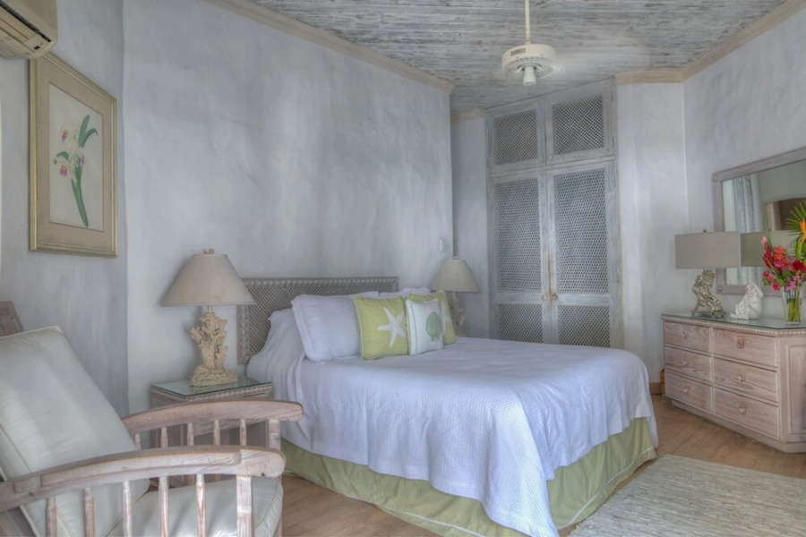 Waverly One by Blue Sky Luxury