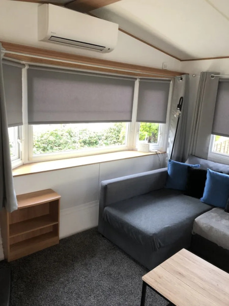 Beautiful 3-bed Caravan on Holiday Park