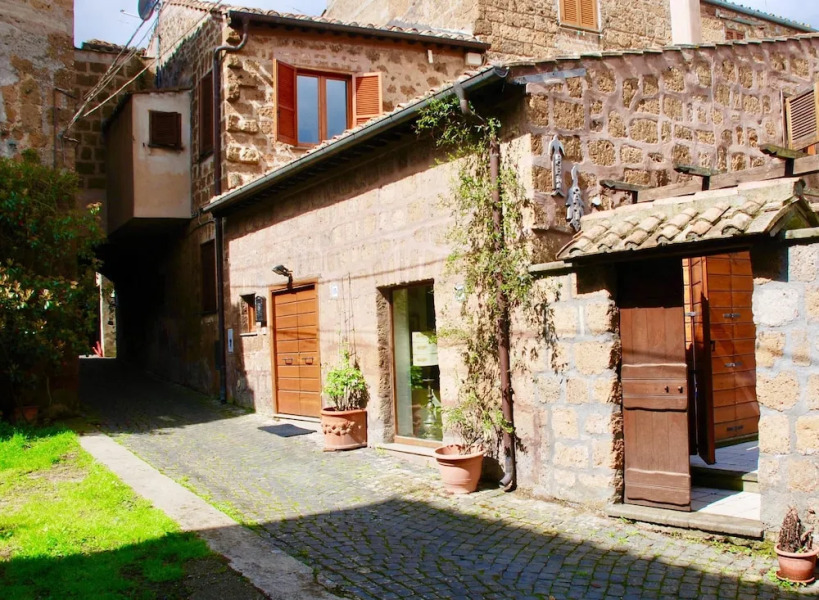 House With 4 Bedrooms in Barbarano Romano, With Enclosed Garden and Wi