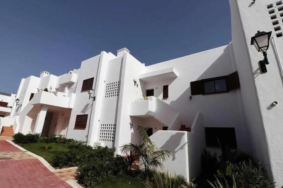 Marysol apartamento de lujo balcón azotea piscina comun a la playa