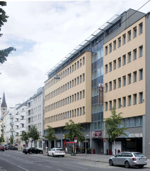 Отель Plaza Inn Amedia Wien