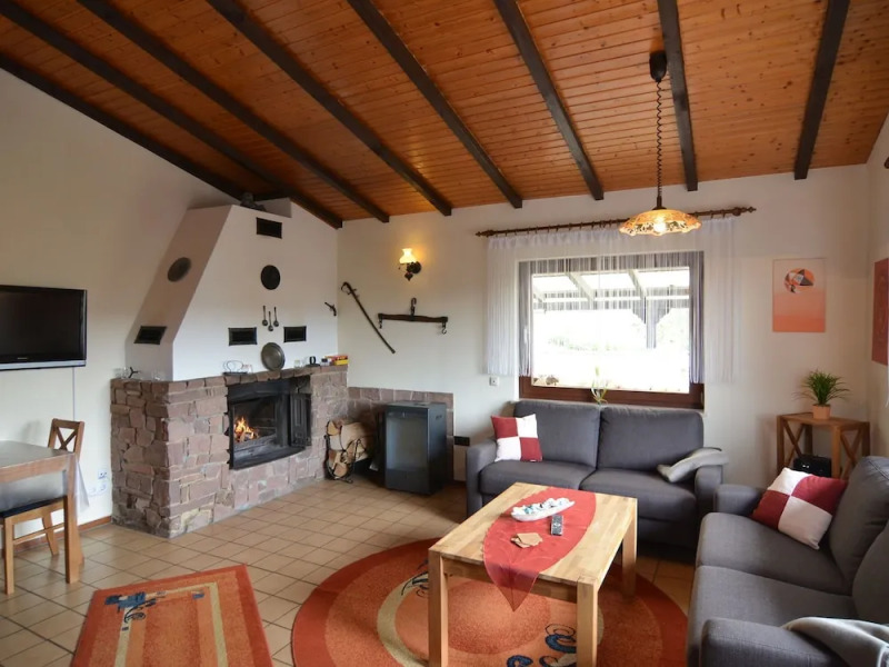 Attractive Holiday Home in Frielendorf with Fenced Garden