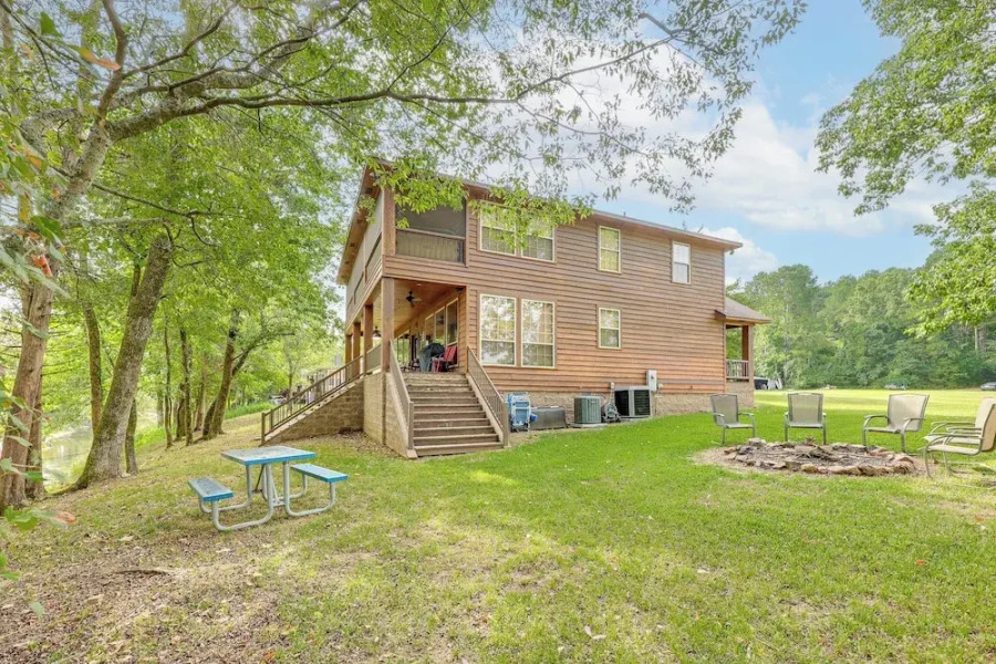 Riverfront Cabin on 2 Acres in Glenwood!