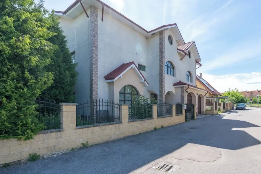 Faraway Aparthotel near Airport