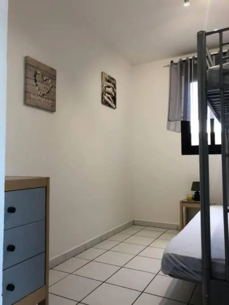 Joli T2 Les Pieds Dans L’Eau , Piscine Tennis....