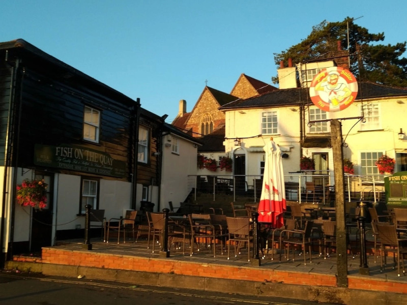 Jolly Sailor- Fish on the Quay