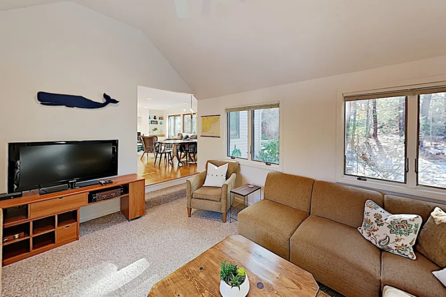 New Listing! Cape Haven - Steps To Fells Pond 3 Bedroom Home