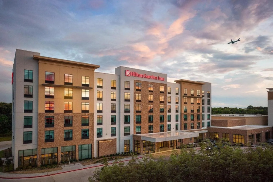 Hilton Garden Inn Grapevine at Silverlake Crossing