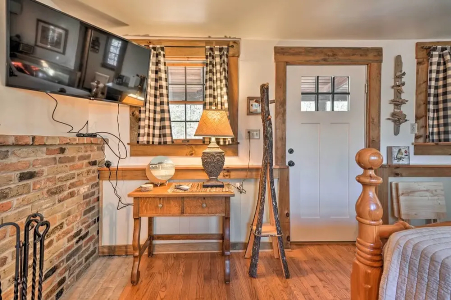 Berkeley Springs Haven w/ Sleepy Creek Access!