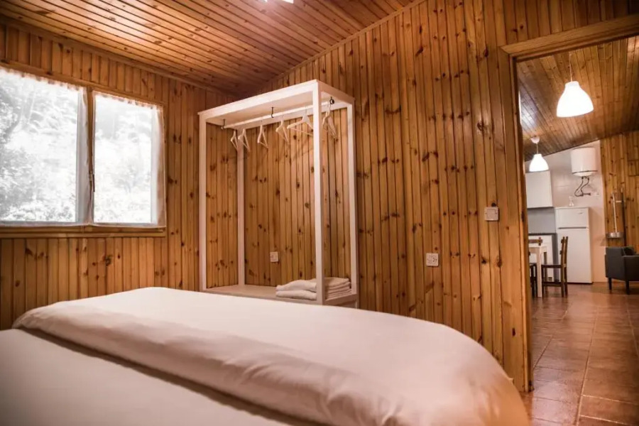 Gaztainuzketa Mendi-Etxeak