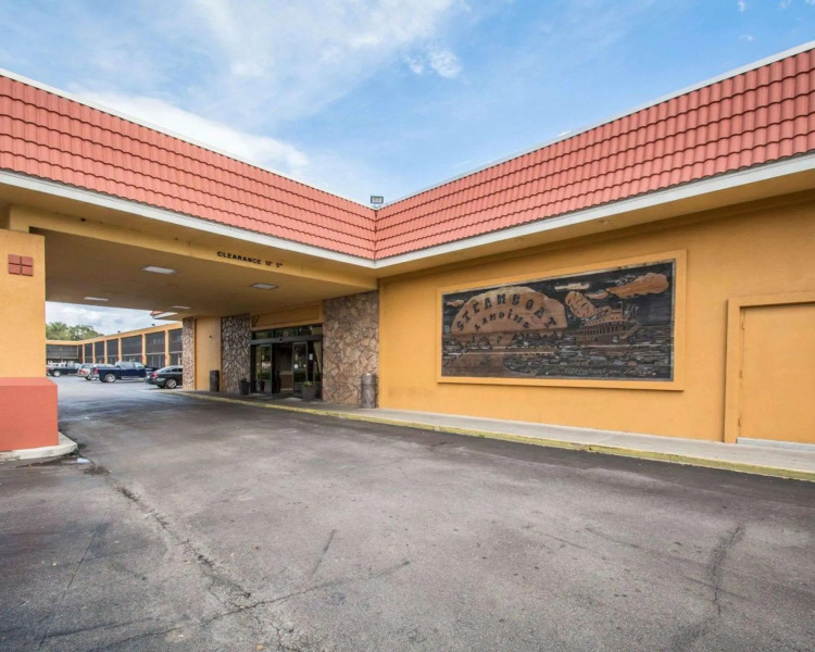 Quality Inn & Suites Palatka Riverfront