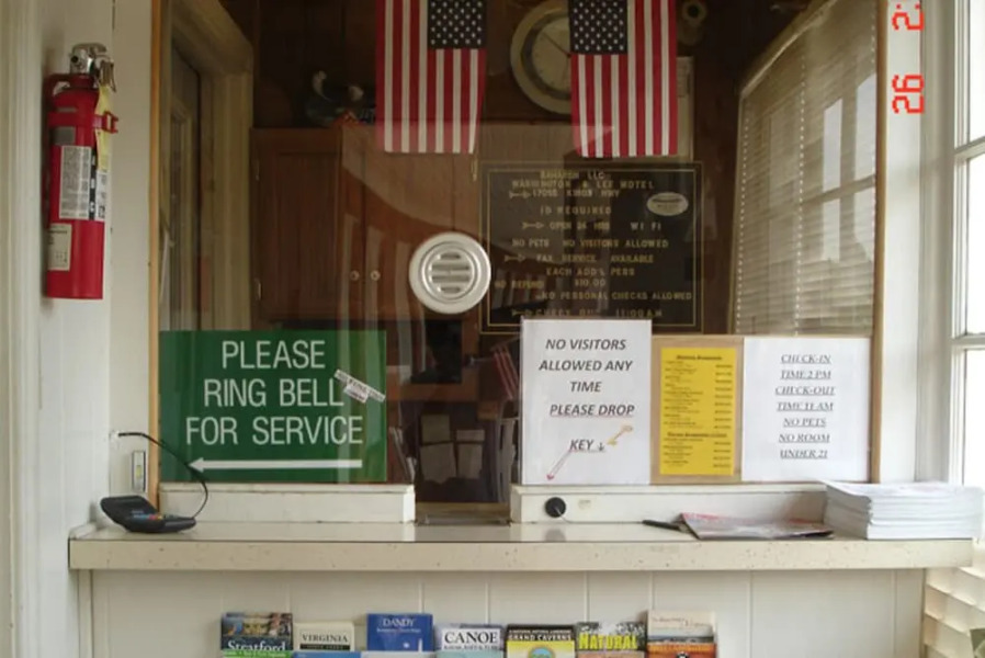 Washington & Lee Motel