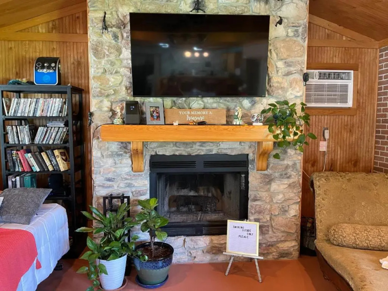 Amy’s Poolside Retreat