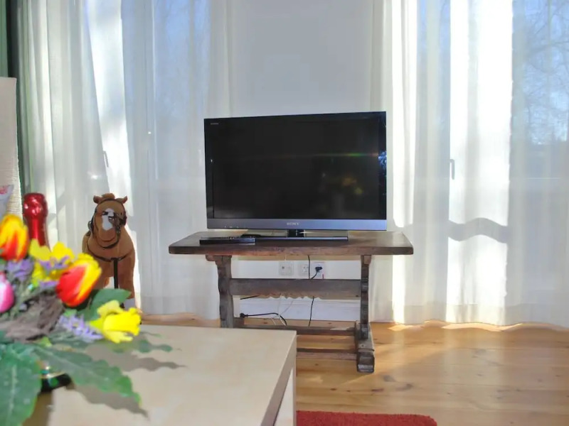 Spacious Apartment With Garden in Boisendorf