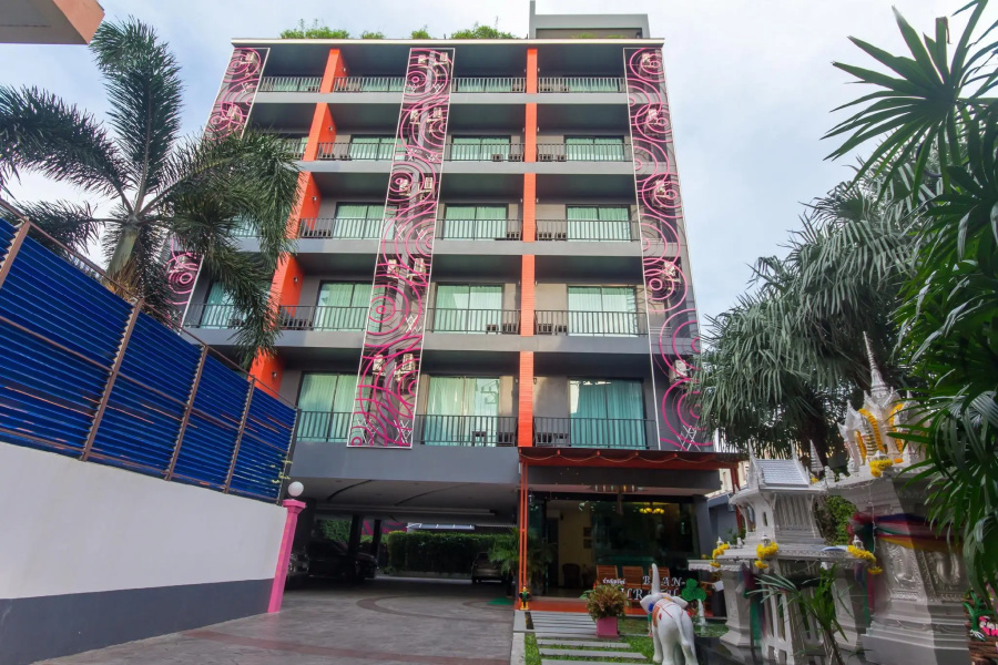 Baan Nilrath Hotel