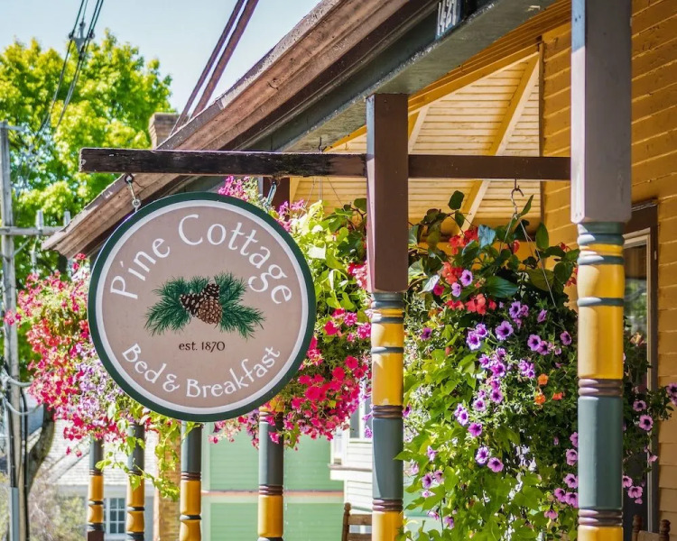 Pine Cottage Bed & Breakfast