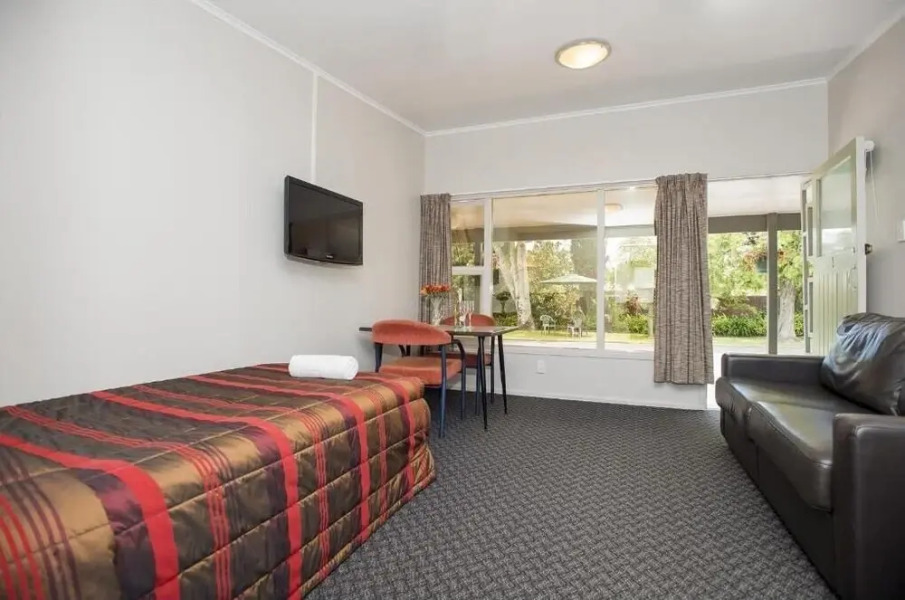 Travellers Inn Motel