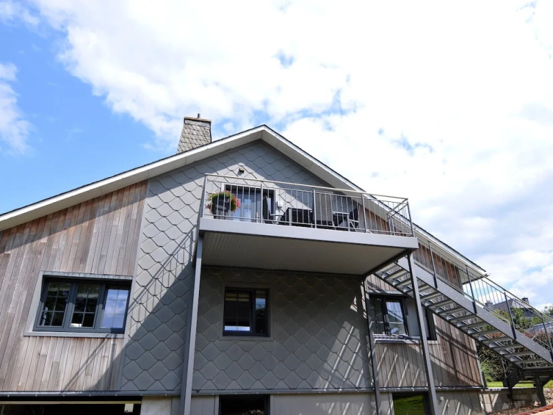 Spacious Apartment in Weywertz with Private Garden