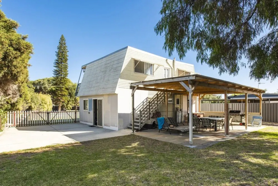 The Cray Pot - Centre of it all