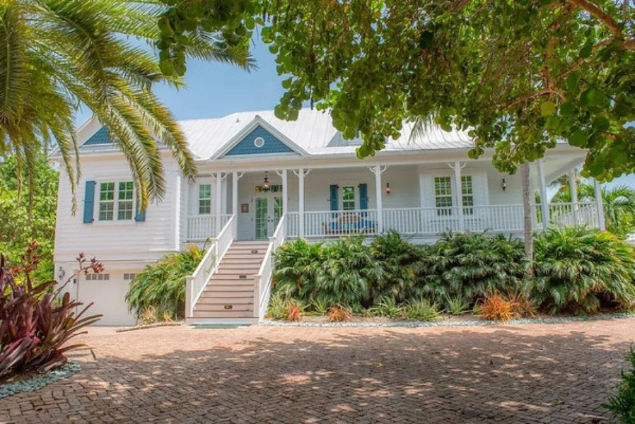 Pineapple Beach by Florida Keys Luxury Rentals