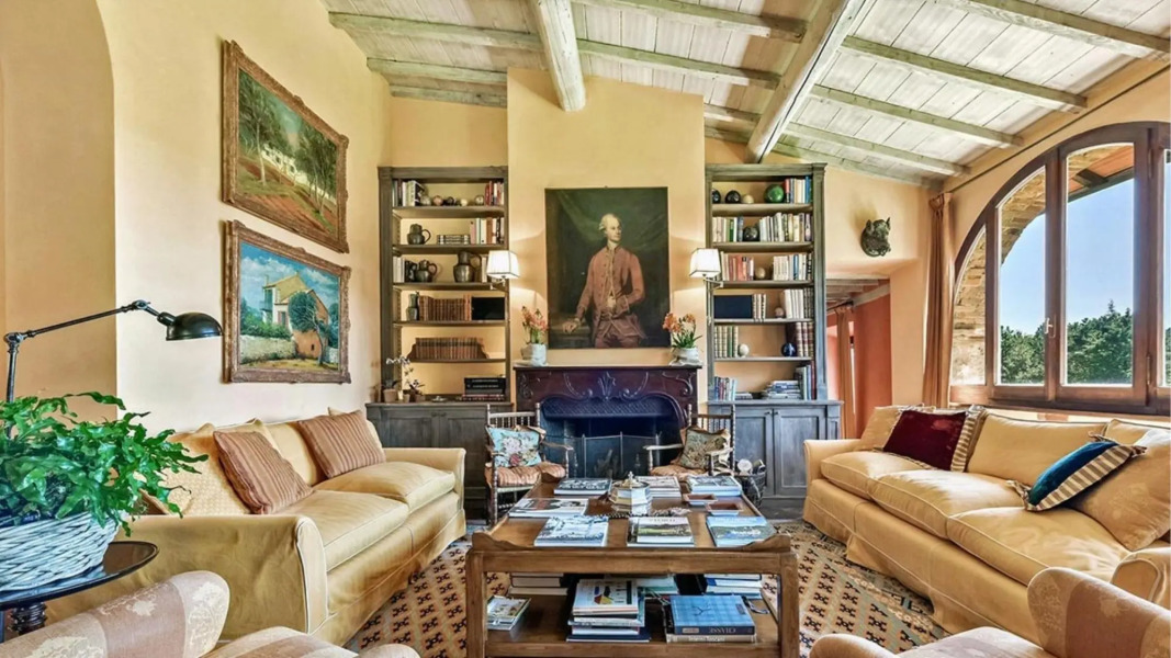 Independent Villa With 12 Beds-villa Aiola