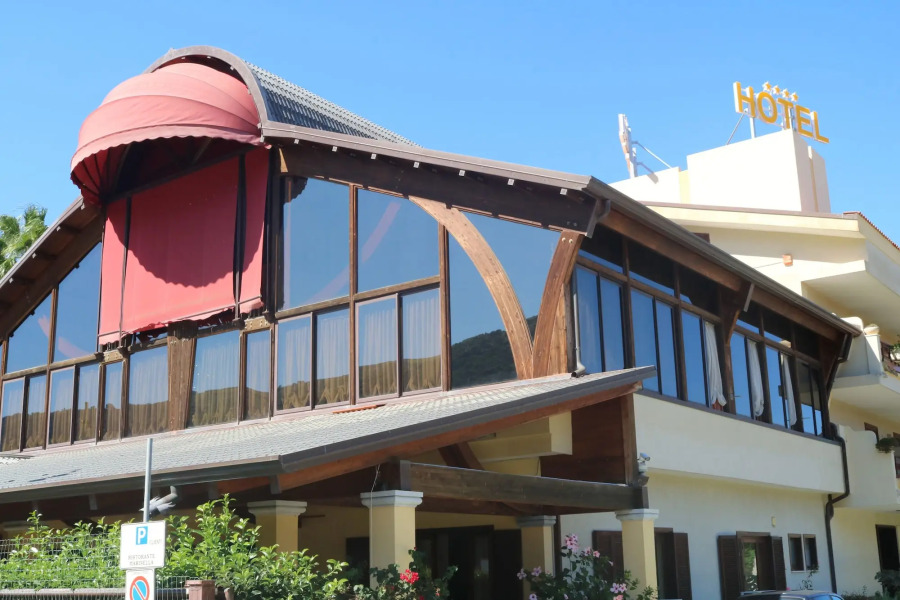 Hotel Marinella