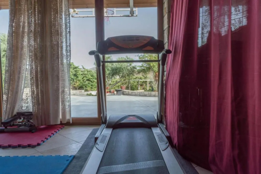 Luxury Villa Karteros